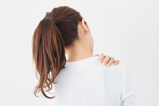 女性に多い腰痛・肩こりとは？